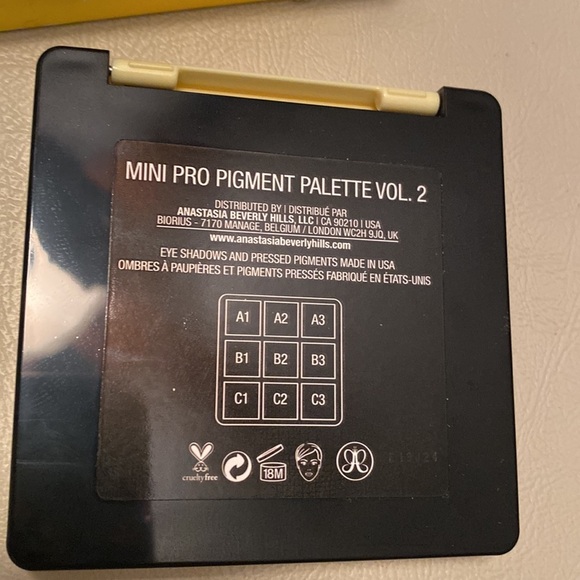 ABH Norvina Collection Vol. 2 - Picture 5 of 5